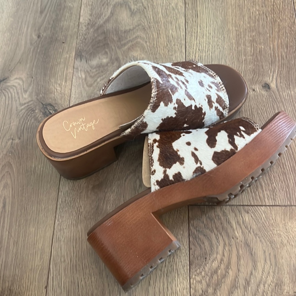 Clogs (brand new)